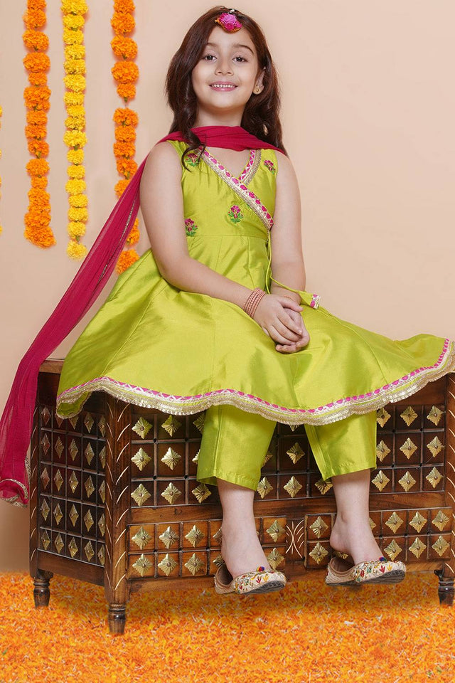 Girl's Green Solid Silk Kurta Set