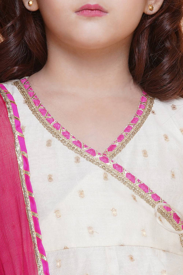 Girl's White Woven Silk Kurta Set