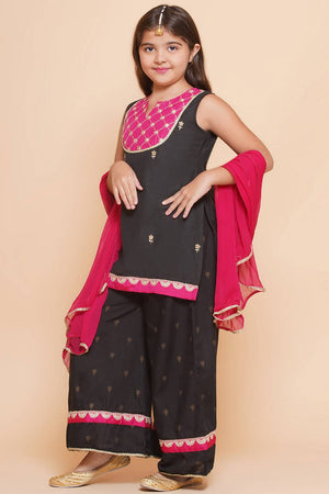 Girl's Black Embroidered Cotton Kurta Set