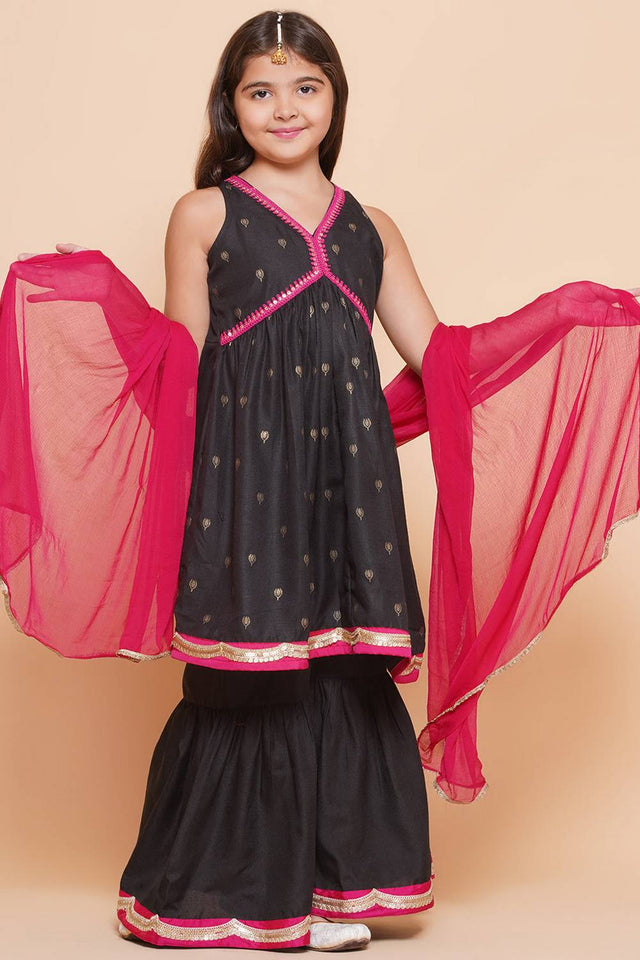 Girl's Black Ethnic Motifs Printed Cotton Kurta Set
