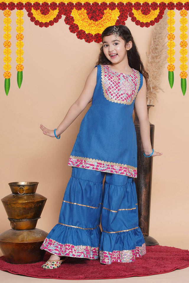 Girl's Blue Solid Cotton Kurta Set