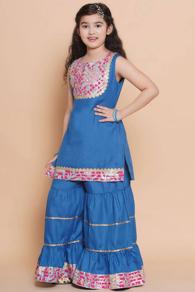 Girl's Blue Solid Cotton Kurta Set