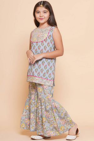 Girl's Grey Floral Printed Cotton Kurta Set