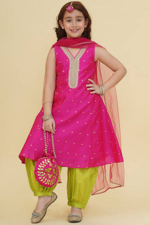 Girl's Pink Woven Silk Kurta Set