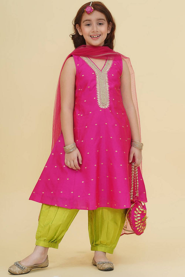 Girl's Pink Woven Silk Kurta Set