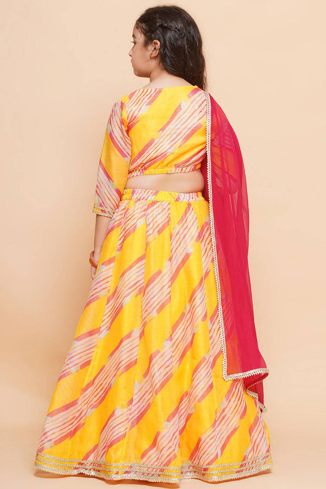 Girl's Pink Leheriya Printed Silk Lehenga