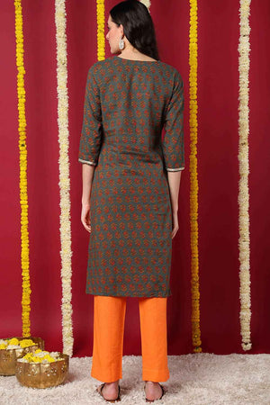 Green Cotton Blend Embroidered Round Neck Kurti