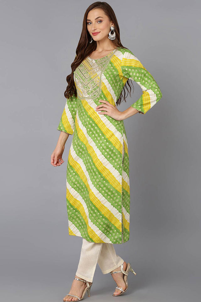 Green Cotton Embroidered Round Neck Kurti