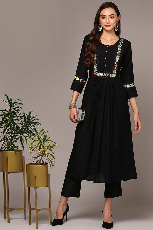 Black Rayon Bandhani Round Neck Kurti