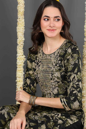 Green Silk Blend Floral Print Round Neck Kurti