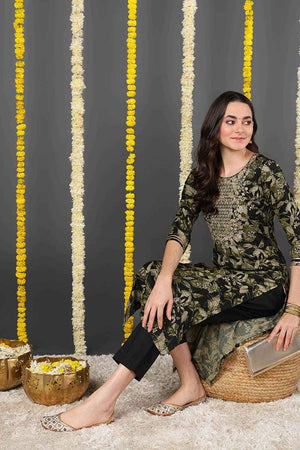 Green Silk Blend Floral Print Round Neck Kurti