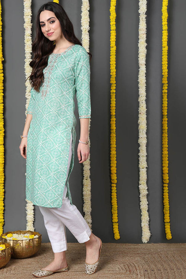 Green Cotton Blend Bandhani Round Neck Kurti