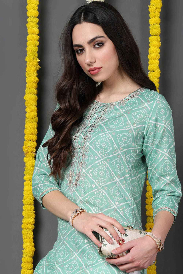 Green Cotton Blend Bandhani Round Neck Kurti