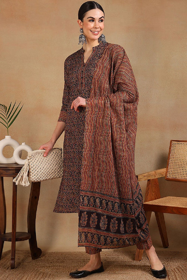 Navy Blue Rayon Blend Ethnic Motifs Printed Straight Cut Suit Set