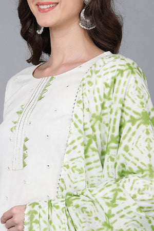 Green Rayon Blend Solid Embroidered Straight Cut Suit Set