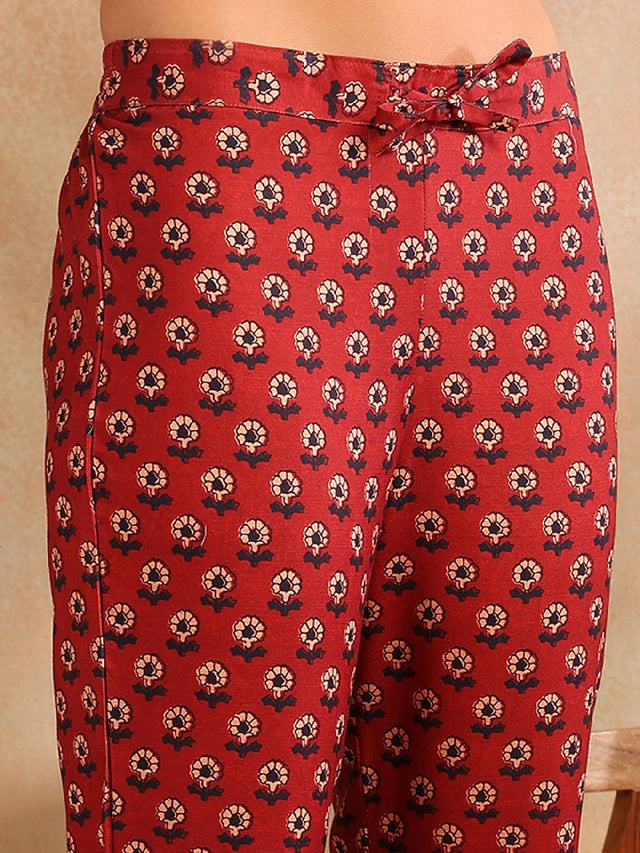 Red Rayon Blend Floral Printed A-Line Kurti Pant With Dupatta