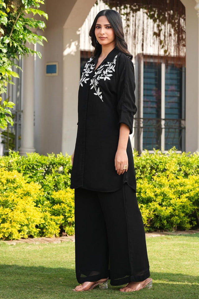 Black Floral Embroidered Georgette Kurti Pant Set (NC2250AKS)