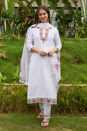 White Floral Embroidered Viscose Kurti Pant Set