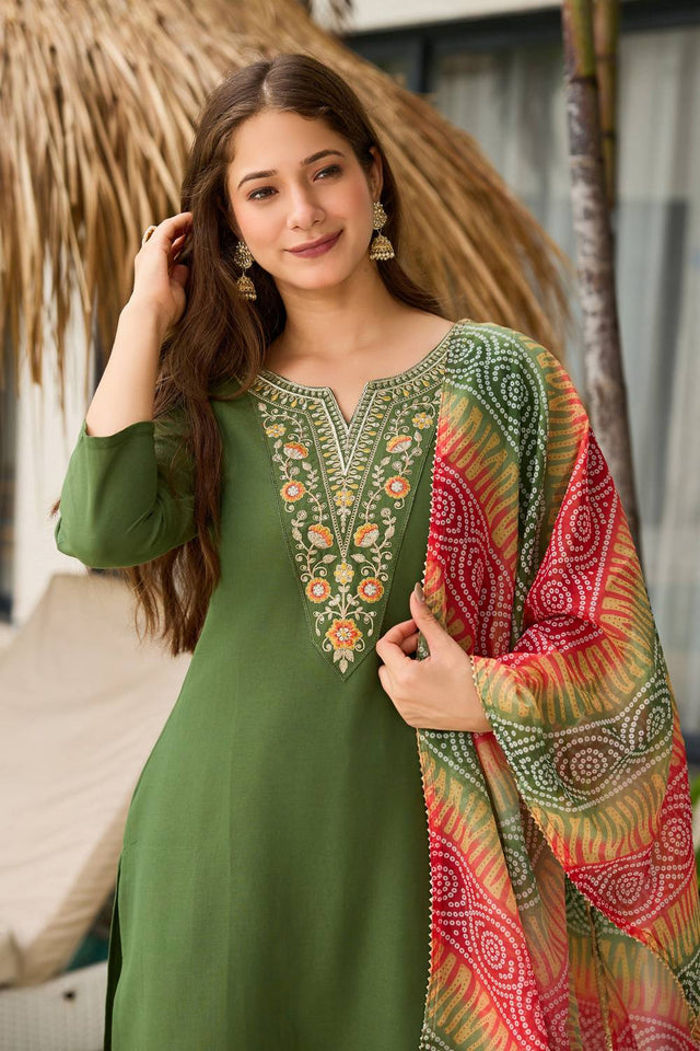 Mehendi Floral Embroidered Rayon Kurti Pant Set