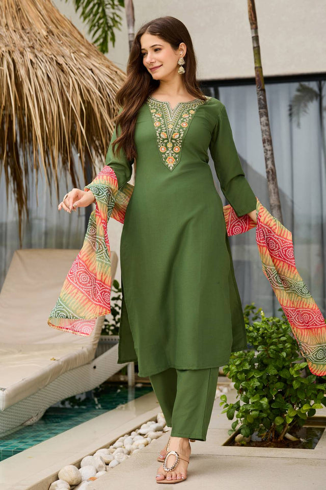 Mehendi Floral Embroidered Rayon Kurti Pant Set