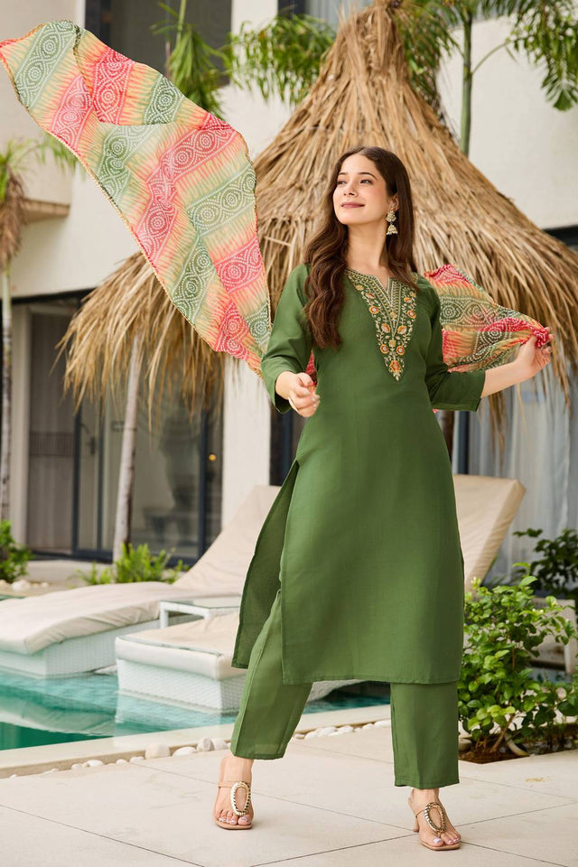 Mehendi Floral Embroidered Rayon Kurti Pant Set