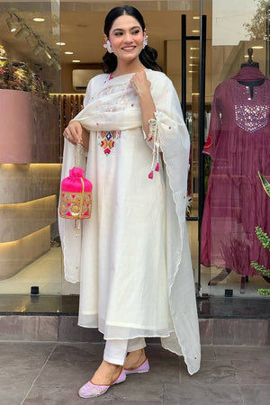 White Embroidered Chanderi Kurti Pant Set (NYS-151272-White)