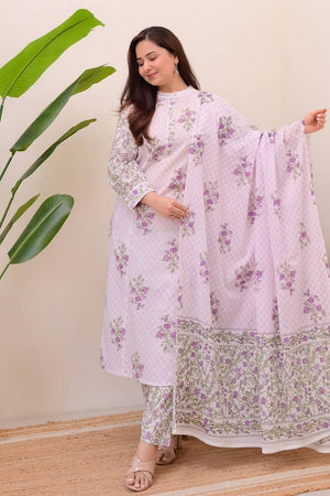 White Floral Printed Cotton Kurti Pant Set (NYS-151277-White)