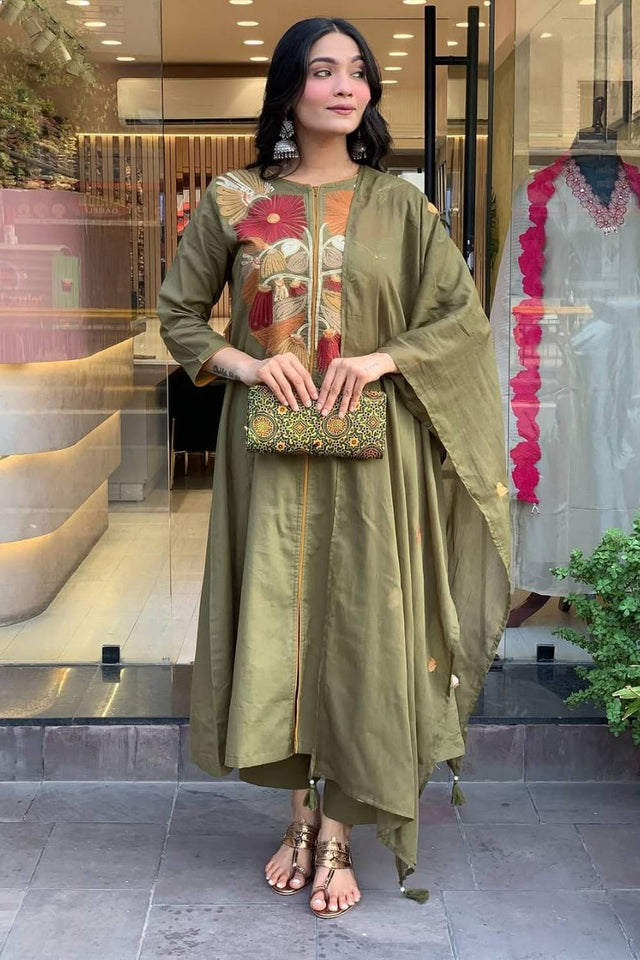 Green Floral Embroidered Cotton Kurti Pant Set (NYS-151337AR-Green)