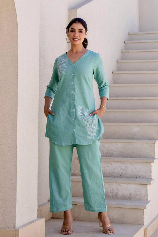 Blue Floral Printed Cotton Kurti Pant Set (NYS-J151338K-Blue)