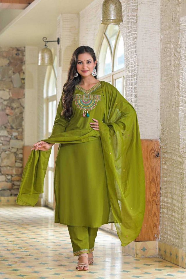 Green Embroidered Cotton Kurti Pant Set (NYS-R151348K-Green)