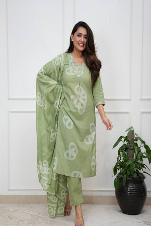 Green Embroidered Cotton Kurti Pant Set (NYS-VN1227F-Green)