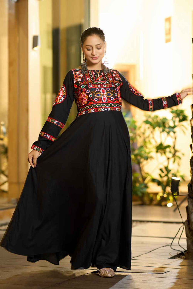 Black Embroidered Rayon Kurti