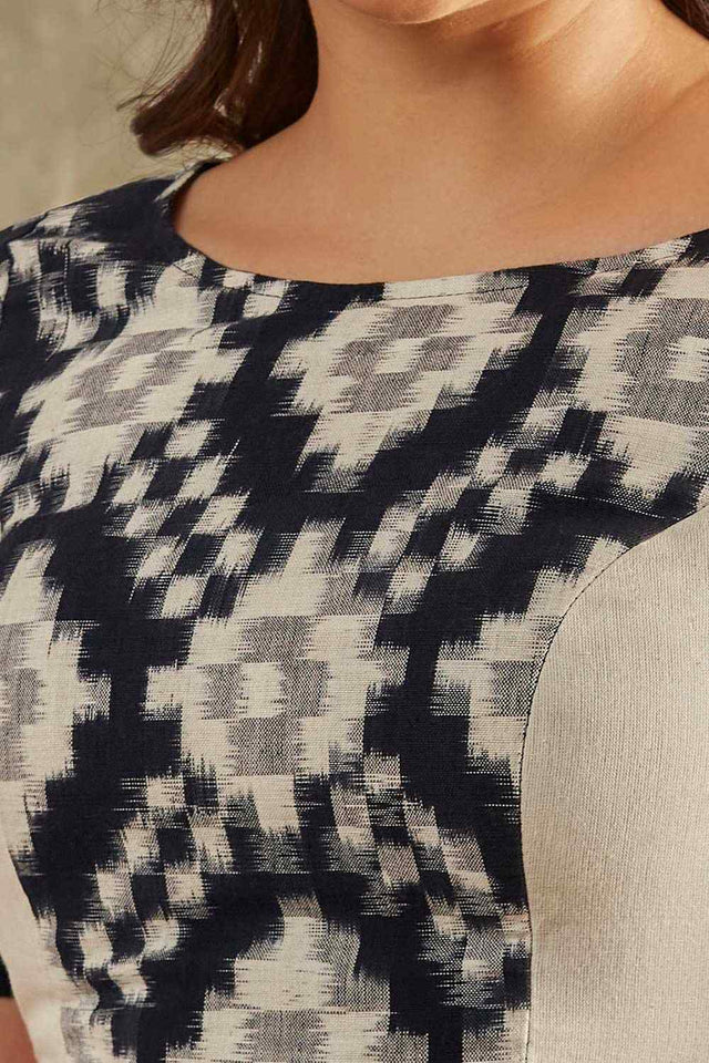 Black Cotton Printed Elbow Length Blouse