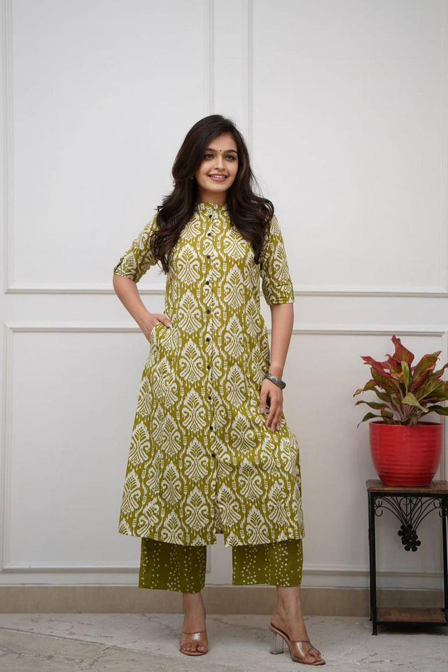 Green Printed Cotton Kurti Pant Set (RF30062)