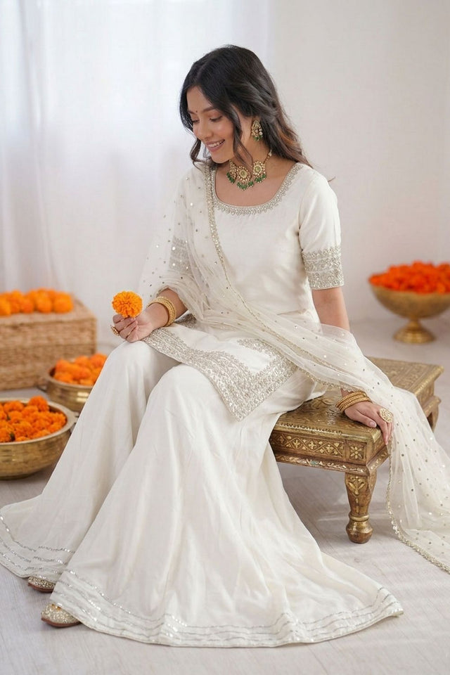 Off White Floral Embroidered Crepe Palazzo Suit (RT-6006)