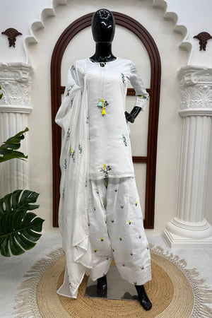 Off White Floral Embroidered Chanderi Straight Cut Suit (RT-6019)