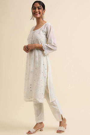 Off-White Faux Georgette Pakistani Suit