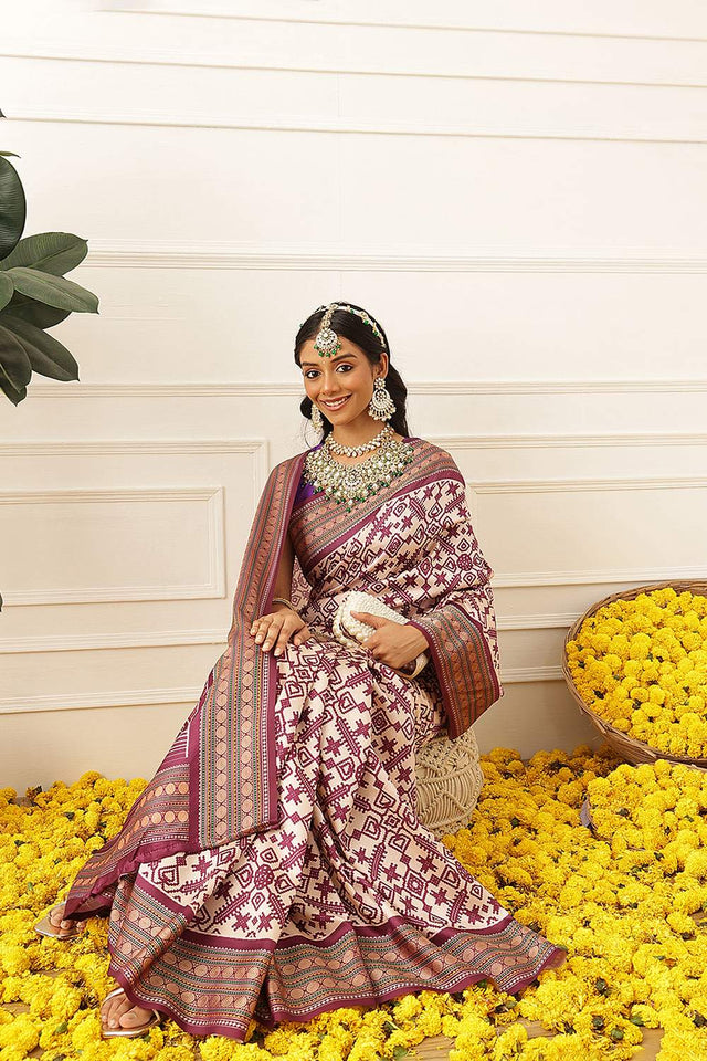 Beige Patola Printed Silk Saree (SZ-DGPATOLA-3110)