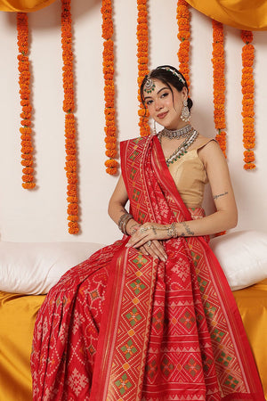Red Ikkat Woven Silk Saree (SZ-WVPATOLA-3268)