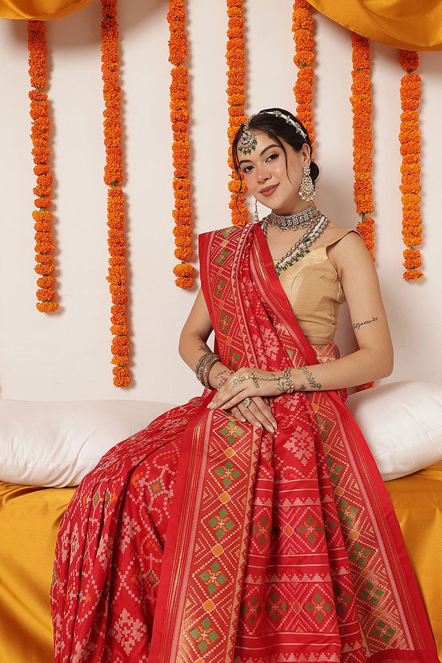 Red Ikkat Woven Silk Saree (SZ-WVPATOLA-3268)