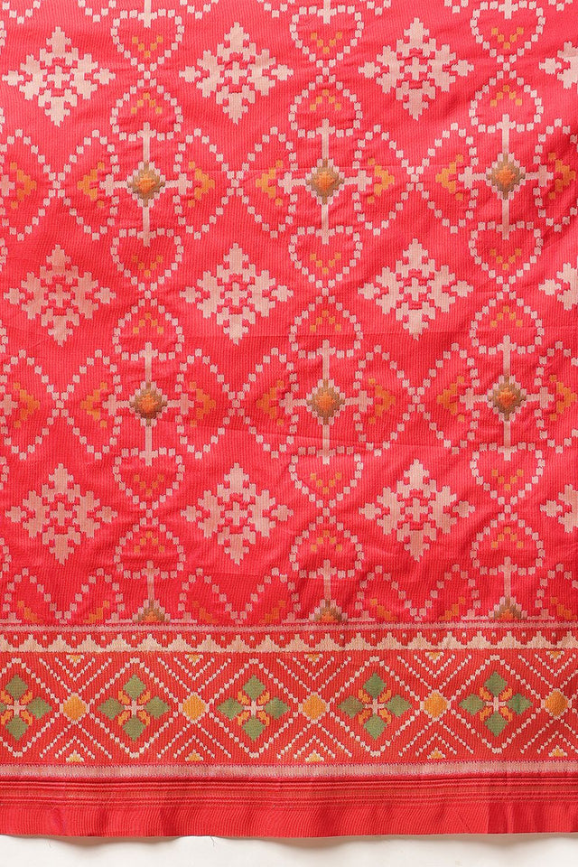 Red Ikkat Woven Silk Saree (SZ-WVPATOLA-3268)