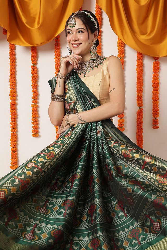 Green Ikkat Woven Silk Saree (SZ-WVPATOLA-3269)