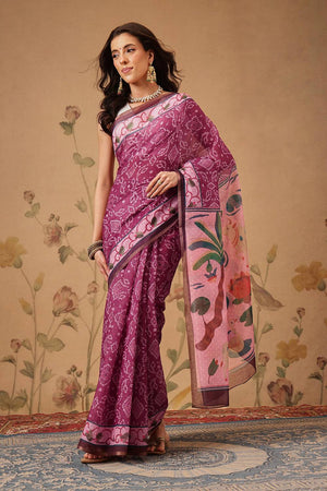 Pink Bandhani Printed Cotton Blend Saree