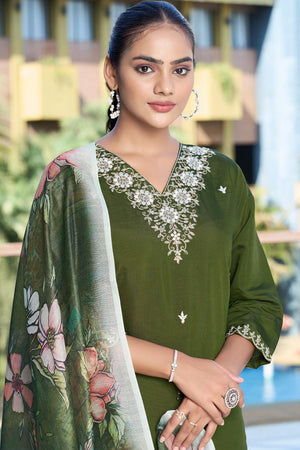Green Floral Embroidered Silk Straight Cut Suit (VT-15)
