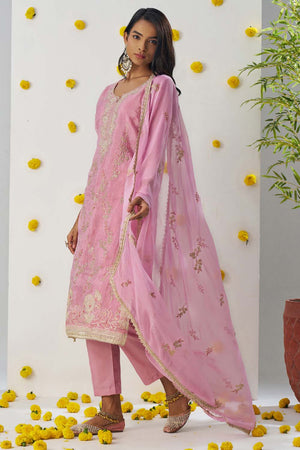 Light Pink Embroidered Organza Straight Cut Suit Set (alizeh raag-8011)