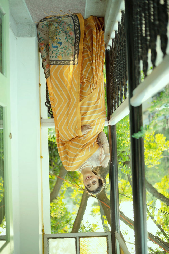 Yellow Line Printed Art Silk Saree (Eth_SR_101)