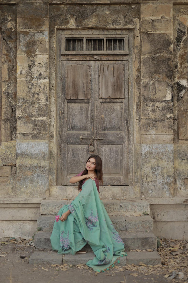 Turquoise Floral Woven Art Silk Saree (Eth_SR_161)