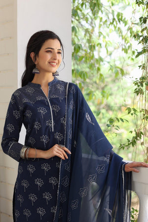 Navy Blue Floral Printed Kurti With Palazzos With Dupatta