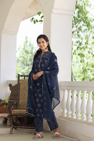 Navy Blue Floral Printed Kurti With Palazzos With Dupatta