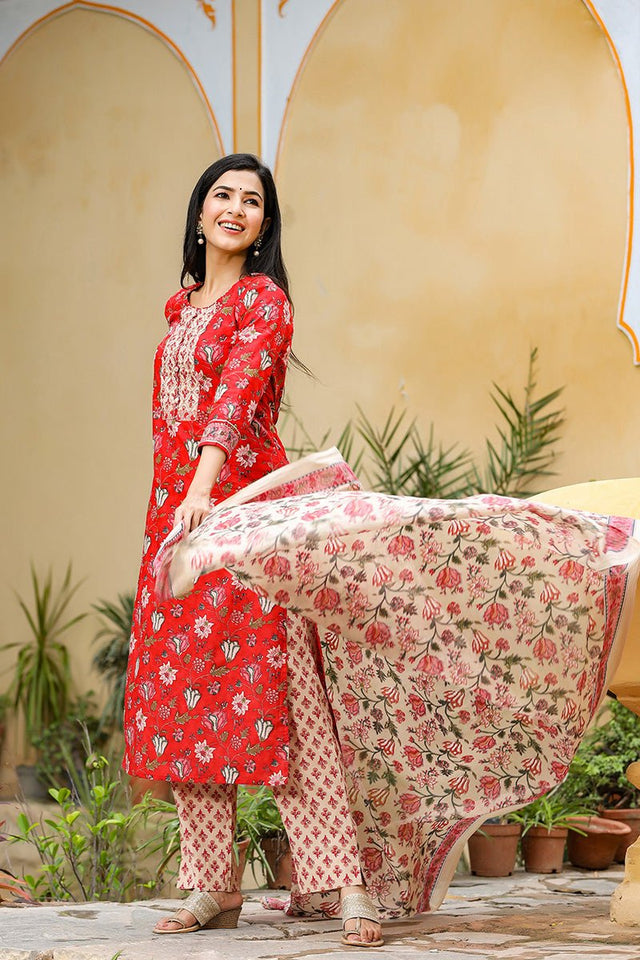 Red Rayon Blend Floral Printed Suit Set